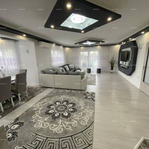 Prizemnica s velikim vrtom