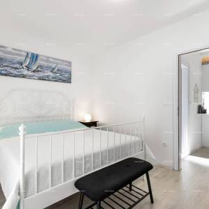 Prodaja dvije povezane kuće u Pomeru