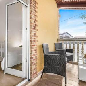 Prodaja dvije povezane kuće u Pomeru