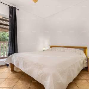 Prodaja dvije povezane kuće u Pomeru