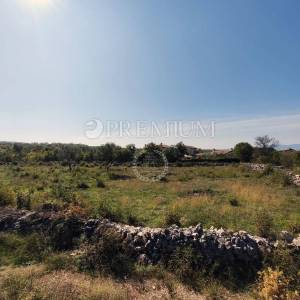 Prodaja građevinskog zemljišta – okolica Malinske!