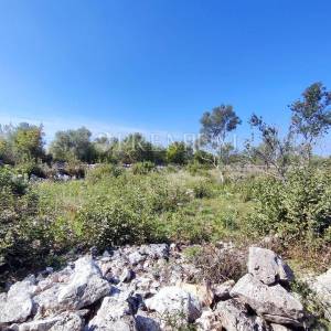 Prodaja građevinskog zemljišta – okolica Malinske!