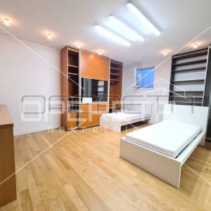 Prodaja, Kuća, Blato, Jurja Njavre, Dvojni objekt, 323m2