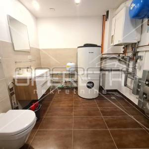 Prodaja, Kuća, Blato, Jurja Njavre, Dvojni objekt, 323m2