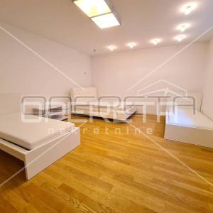 Prodaja, Kuća, Blato, Jurja Njavre, Dvojni objekt, 323m2