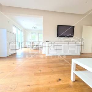 Prodaja, Kuća, Blato, Jurja Njavre, Dvojni objekt, 323m2