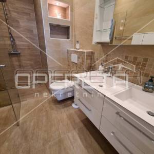 Prodaja, Kuća, Blato, Jurja Njavre, Dvojni objekt, 323m2