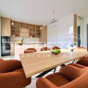 Prodaja, Kuća, Krk, Linardići , Samostojeća, 255m2