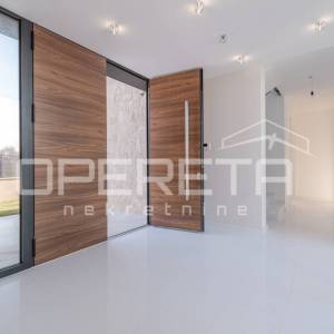 Prodaja, Kuća, Poreč, Poreč, Samostojeća, 210m2