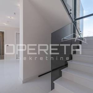 Prodaja, Kuća, Poreč, Poreč, Samostojeća, 210m2