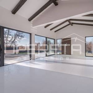 Prodaja, Kuća, Poreč, Poreč, Samostojeća, 210m2