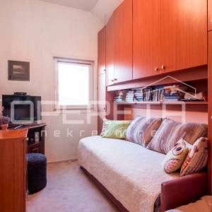 Prodaja, Kuća, Vrhovec, Vrhovec , Samostojeća, 560m2