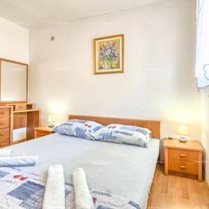 Prodaja kuće s dva stana, 100 m od mora!!! Pogled na more!Medulin!