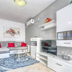 Prodaja kuće s dva stana, 100 m od mora!!! Pogled na more!Medulin!