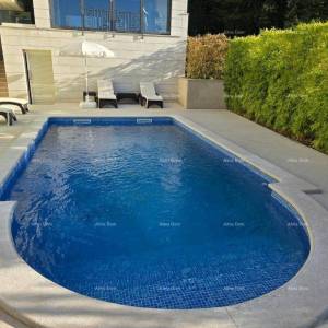 Prodaja- luksuzni boutique hotel iz snova, Pješčana Uvala!