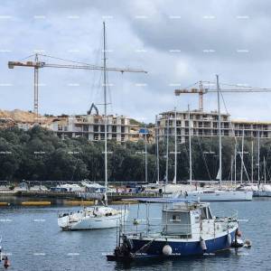 Prodaja modernih stanova u eksluzivnoj zgradi sa pogledom na marinu, Pula!