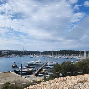 Prodaja modernih stanova u eksluzivnoj zgradi sa pogledom na marinu, Pula!
