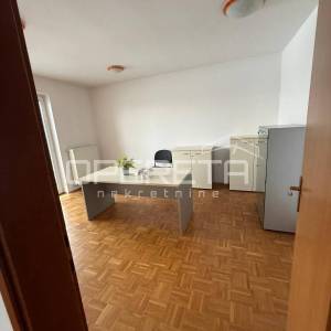 Prodaja, Poslovna zgrada, Centar, Koprivnička ulica, 340m2