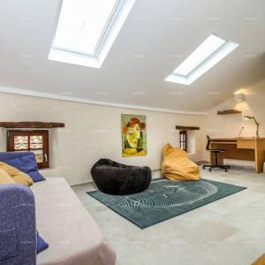 Prodaja predivne, moderno opremljene i renovirane istarske kamene kuće, Bale!