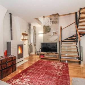 Prodaja predivne, moderno opremljene i renovirane istarske kamene kuće, Bale!