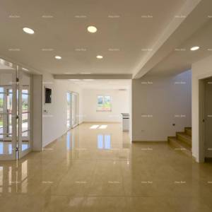 Prodaja prekrasne vile sa bazenom, mediteranski stil, Umag