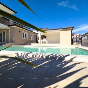 Prodaja prekrasne vile sa bazenom, mediteranski stil, Umag