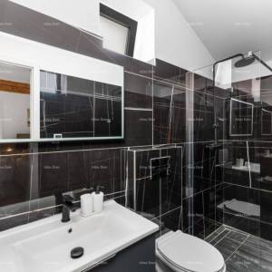 Prodaja prelijepe kamene kuće s bazenom, Baderna, Poreč!