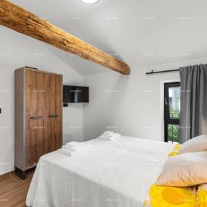 Prodaja prelijepe kamene kuće s bazenom, Baderna, Poreč!