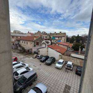 Prodaja Prostran dvosoban Stan u Puli blizu Opće bolnice