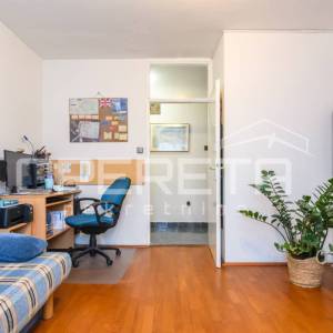 Prodaja, Stan, Gajnice, Argentinska, 4s, 93m2