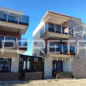 Novogradnja - Trosoban stan 54 m2, namješten, Vir – Bobovik, Zadar
