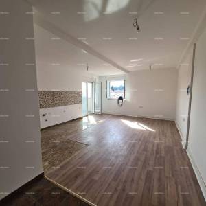 PRODAJA - stan od 70 m²s parkirnim mjestom – blizina Fažane!