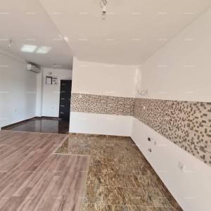 PRODAJA - stan od 70 m²s parkirnim mjestom – blizina Fažane!