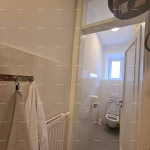 PRODAJA STANA S DVA APARTMANA – PULA