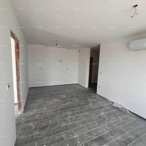 Prodaja stana s parkirnim mjestom i spremištem, odlična lokacija, Ližnjan!