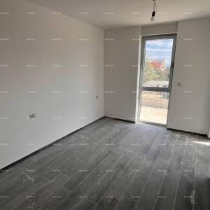 Prodaja stana s parkirnim mjestom i spremištem, odlična lokacija, Ližnjan!