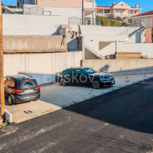 Prodaja,Crikvenica,luksuzna kuća, 4 apartmana,bazen,parking,vrt,garaža