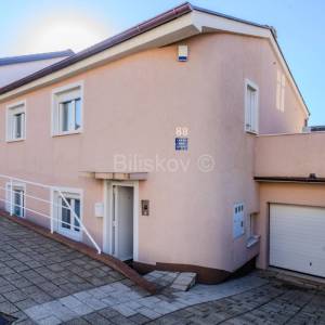 Prodaja,Crikvenica,luksuzna kuća, 4 apartmana,bazen,parking,vrt,garaža