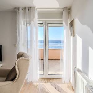 Prodaja,Crikvenica,luksuzna kuća, 4 apartmana,bazen,parking,vrt,garaža