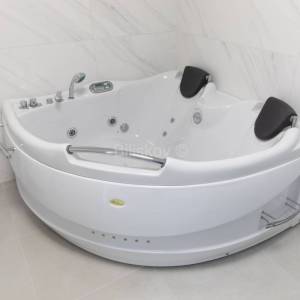 Prodaja,Crikvenica,luksuzna kuća, 4 apartmana,bazen,parking,vrt,garaža