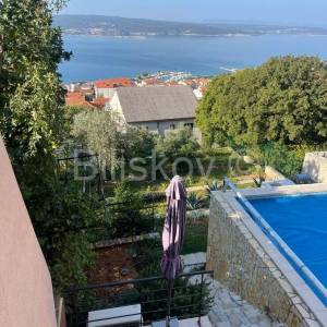 Prodaja,Crikvenica,luksuzna kuća, 4 apartmana,bazen,parking,vrt,garaža