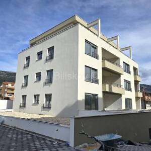 Prodaja,dvosoban stan s pogledom u luksuznom resortu