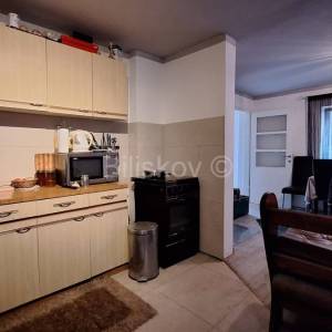 Prodaja,Galgovo,kuća u izgradnji 75m2, sastoji se od tri stana,vrt