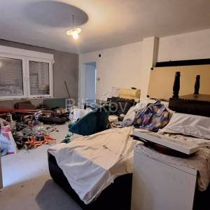 Prodaja,Galgovo,kuća u izgradnji 75m2, sastoji se od tri stana,vrt