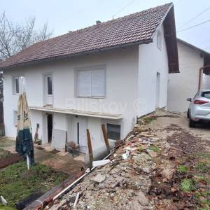 Prodaja,Galgovo,kuća u izgradnji 75m2, sastoji se od tri stana,vrt