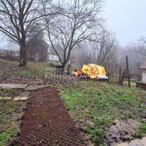 Prodaja,Galgovo,kuća u izgradnji 75m2, sastoji se od tri stana,vrt