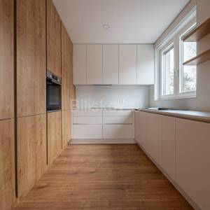 Prodaja,Mlinovi,dvojna kuća površine 152 m2,terasa,vrt,garaža,parking