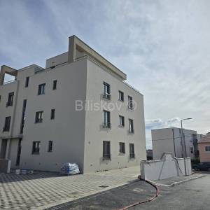 Prodaja,penthouse u luksuznom resortu,Kaštela