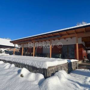 Prodaja,Rakov Potok, montažna kuća površine 179 m2,bazen,parking 