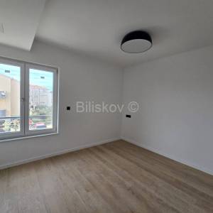 Prodaja,stan površine 111m2 u luksuznom resortu,Kaštela